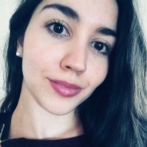 Meet your Posher, Kassandra
